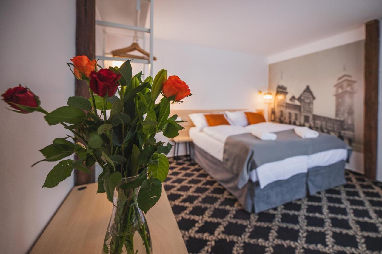 Hotel Petrin ヤブロネツ・ナド・ニソウ エクステリア 写真