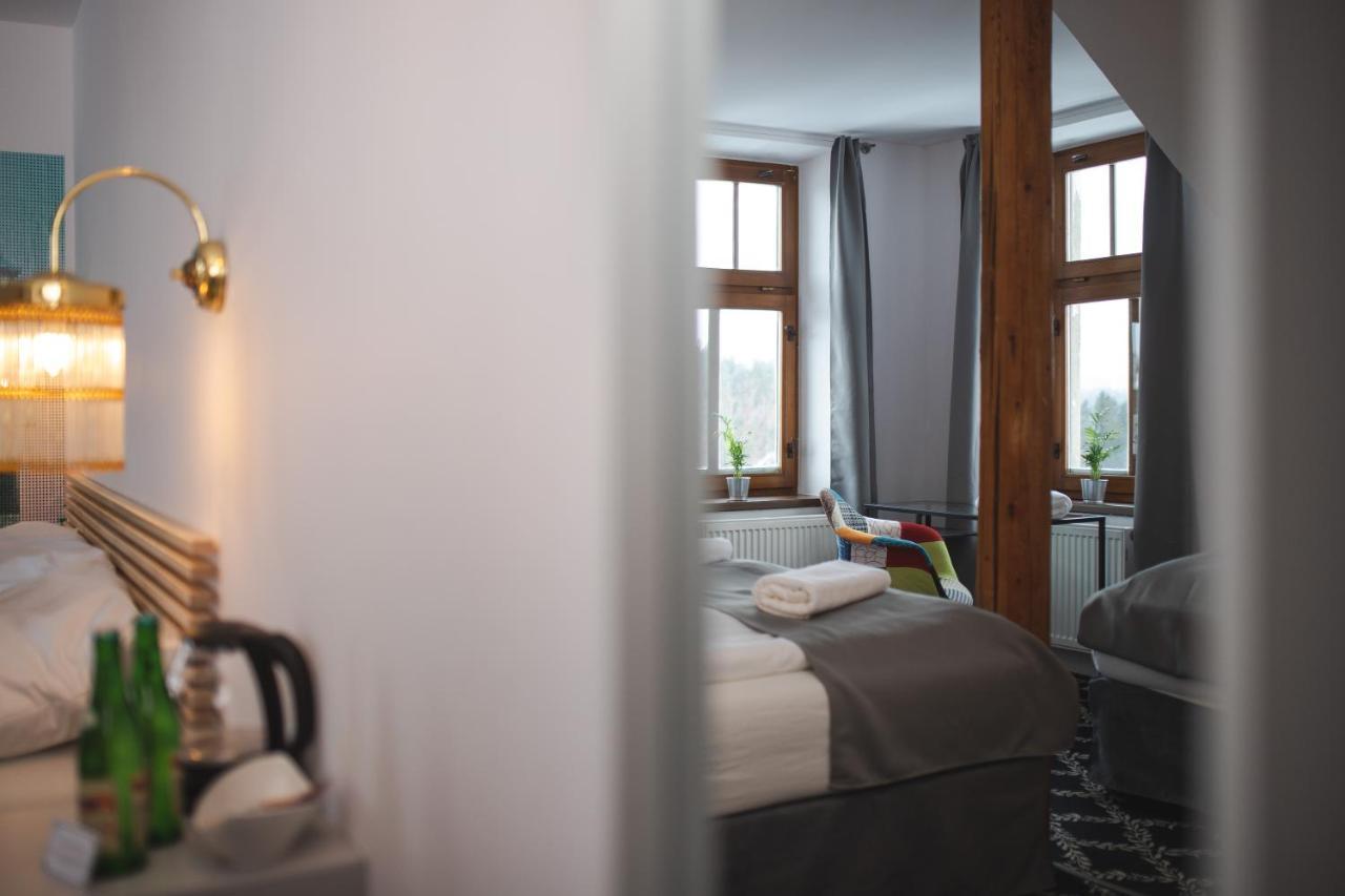 Hotel Petrin ヤブロネツ・ナド・ニソウ エクステリア 写真